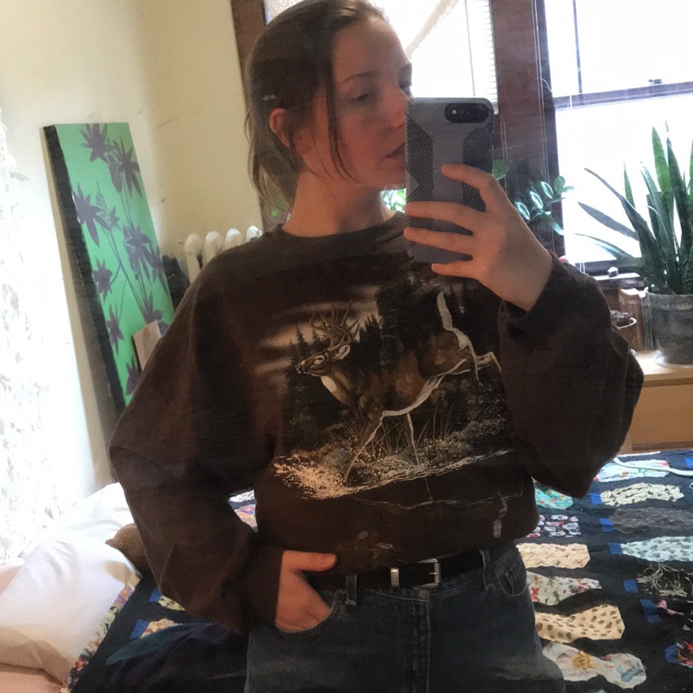 Buff deer sweatshirt